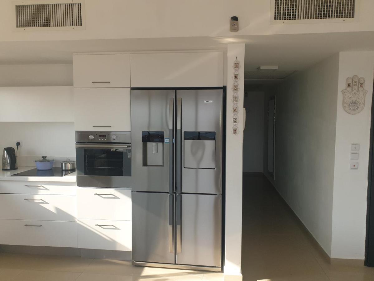 Luxury Exclusive Top Class Apartment On The Sea With Best Sea View And Jacuzzi רק למשפחות !!!! Eilat Exteriör bild