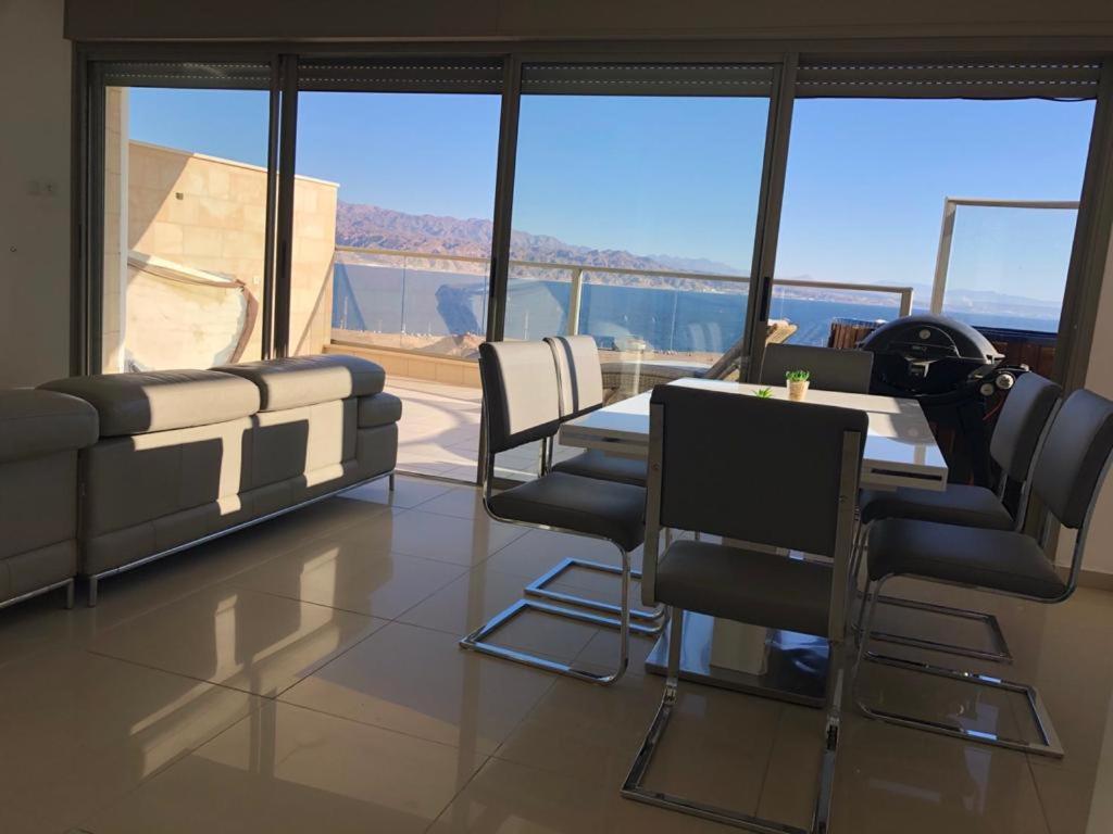 Luxury Exclusive Top Class Apartment On The Sea With Best Sea View And Jacuzzi רק למשפחות !!!! Eilat Exteriör bild